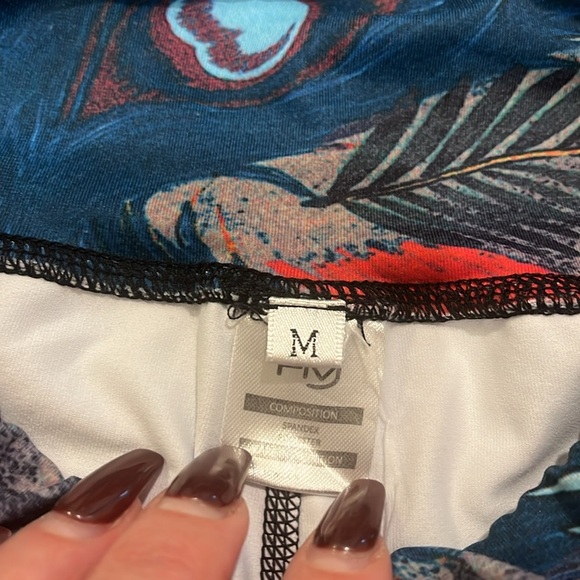 Yoga Peacock off brand Amazon stretch Diiso Bird Leggings M women’s art wearable - Picture 6 of 13